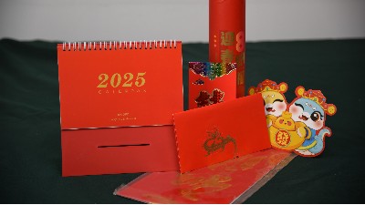 台历选版与装订：金秋彩印为您答疑解惑