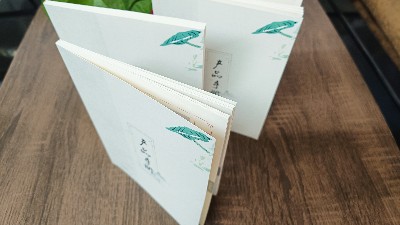 画册装订选择骑马钉还是胶装？金秋彩印为您答疑解惑